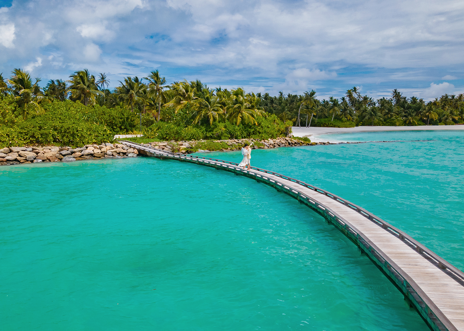 Patina Maldives, Fari Islands